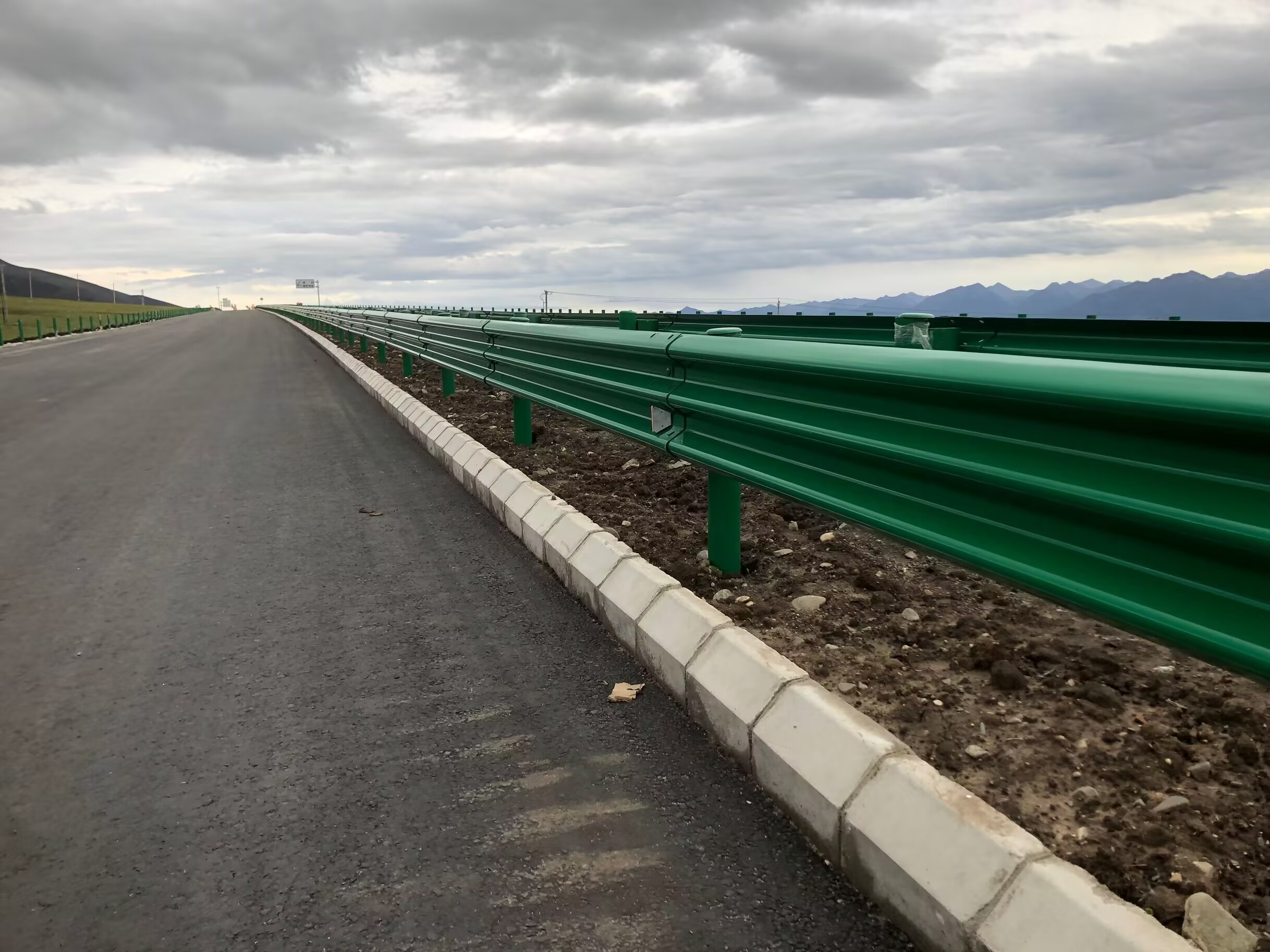 普陀区乡村公路波形护栏波形护栏板 - 推荐